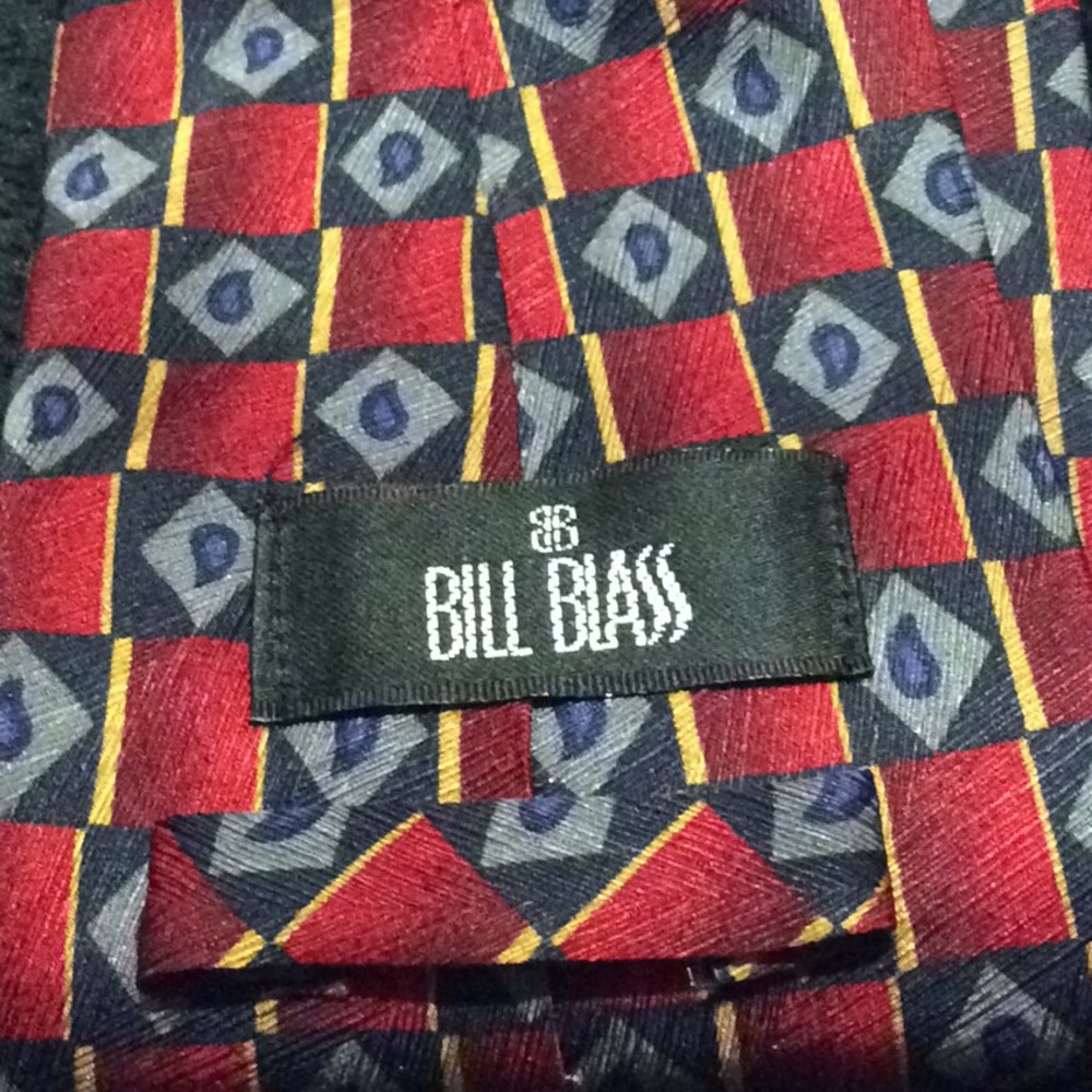 Bill Blass 100 percent Italian necktie